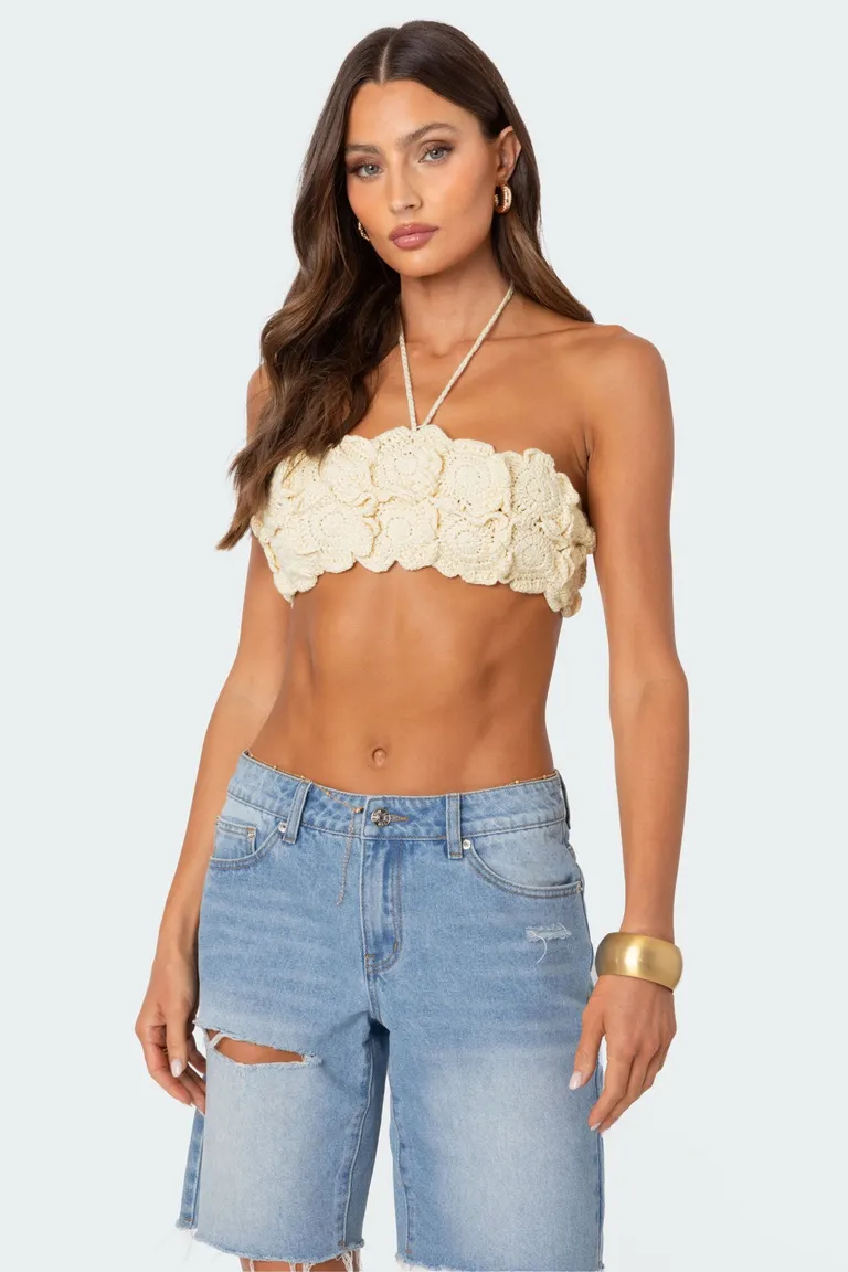 Top corto crochet floral de Edikted en Tops para argentina