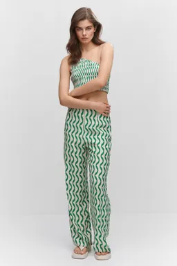 Pantalón textura estampado de Mango en Pantalones para argentina