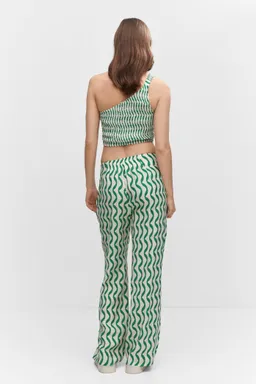 Pantalón textura estampado de Mango en Pantalones para argentina