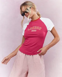Remera béisbol manga corta londres de Missguided en Remeras para argentina