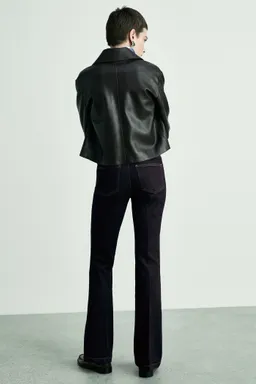Jeans flare rinse wash de Mango en Pantalones para argentina