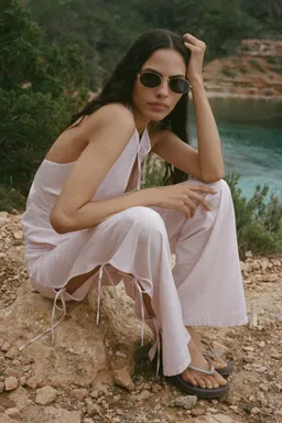 Pantalón recto aberturas lazos de Mango en Pantalones para argentina