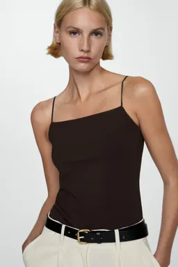 Top breteles cuello recto de Mango en Tops para argentina