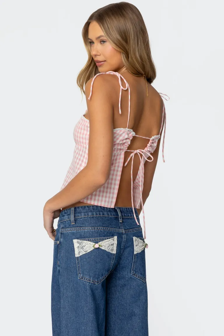 Top cuadros espalda atada billie de Edikted en Tops para argentina