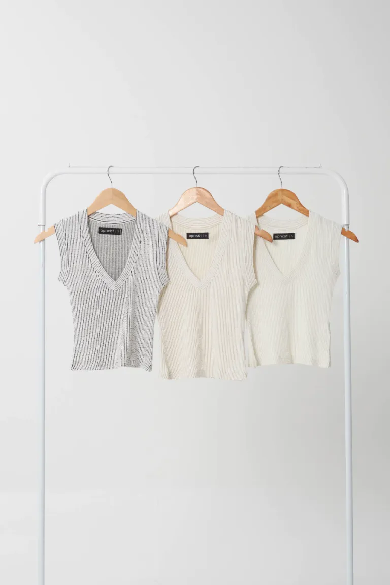 Musculosa cloque de diseño de rayas verticales para mujer de Apricot en Tops para argentina