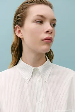Camisa fruncida abertura trasera de Mango en Camisas para argentina