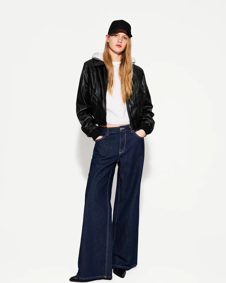 Cazadora efecto cuero rib de Bershka en Chaquetas para argentina