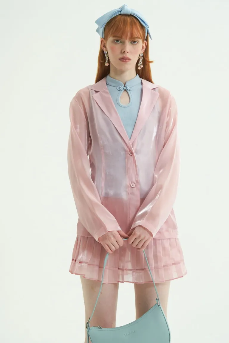 Saco de Organza Rosa con Corte Estilizado y Escote en V de Las Pepas en Chaquetas para argentina