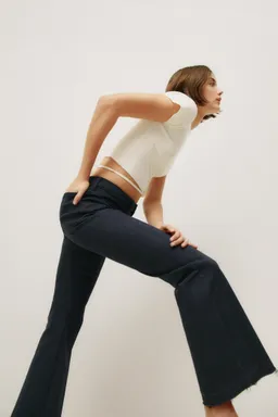 Jeans flare bolsillos de Mango Teen en Pantalones para argentina