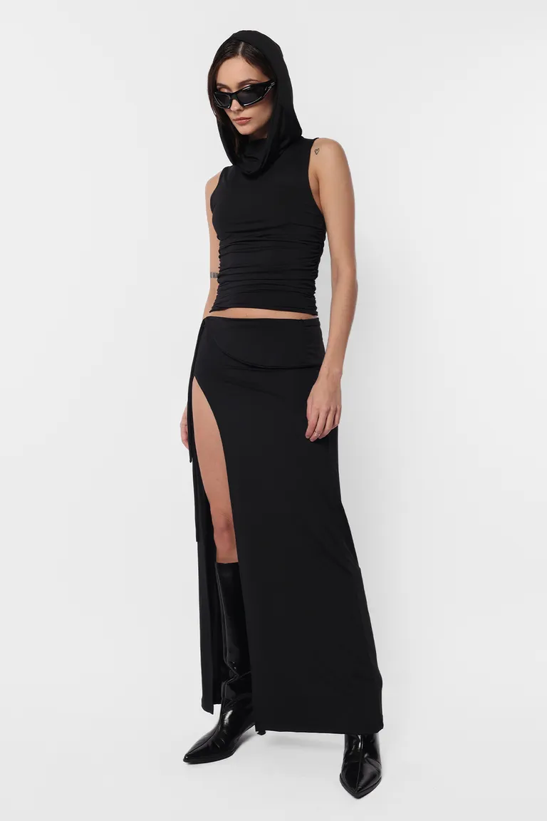 Falda Midi Negra de Microfibra con Tajo Lateral de Top White en Faldas para argentina
