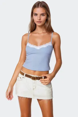 Musculosa lucie detalle encaje de Edikted en Tops para argentina