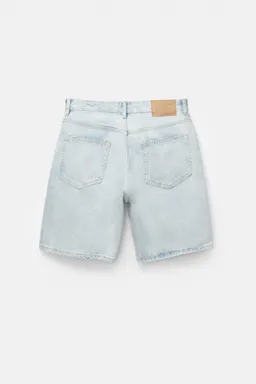 Bermuda denim standard de Pull&Bear en Bermudas y Shorts para argentina