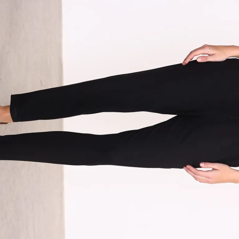 Pantalón con cintura fruncida y bolsillos laterales en viscosa elastizada de Yagmour en Pantalones para argentina