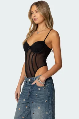 Body jenia transparente con copas de Edikted en Bodies para argentina