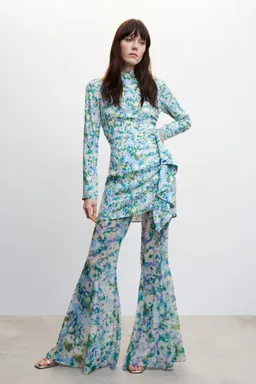 Vestido floral con volante de Mango en Vestidos para argentina