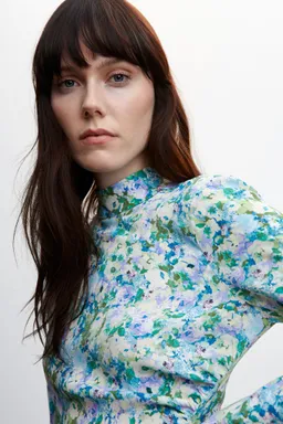 Vestido floral con volante de Mango en Vestidos para argentina