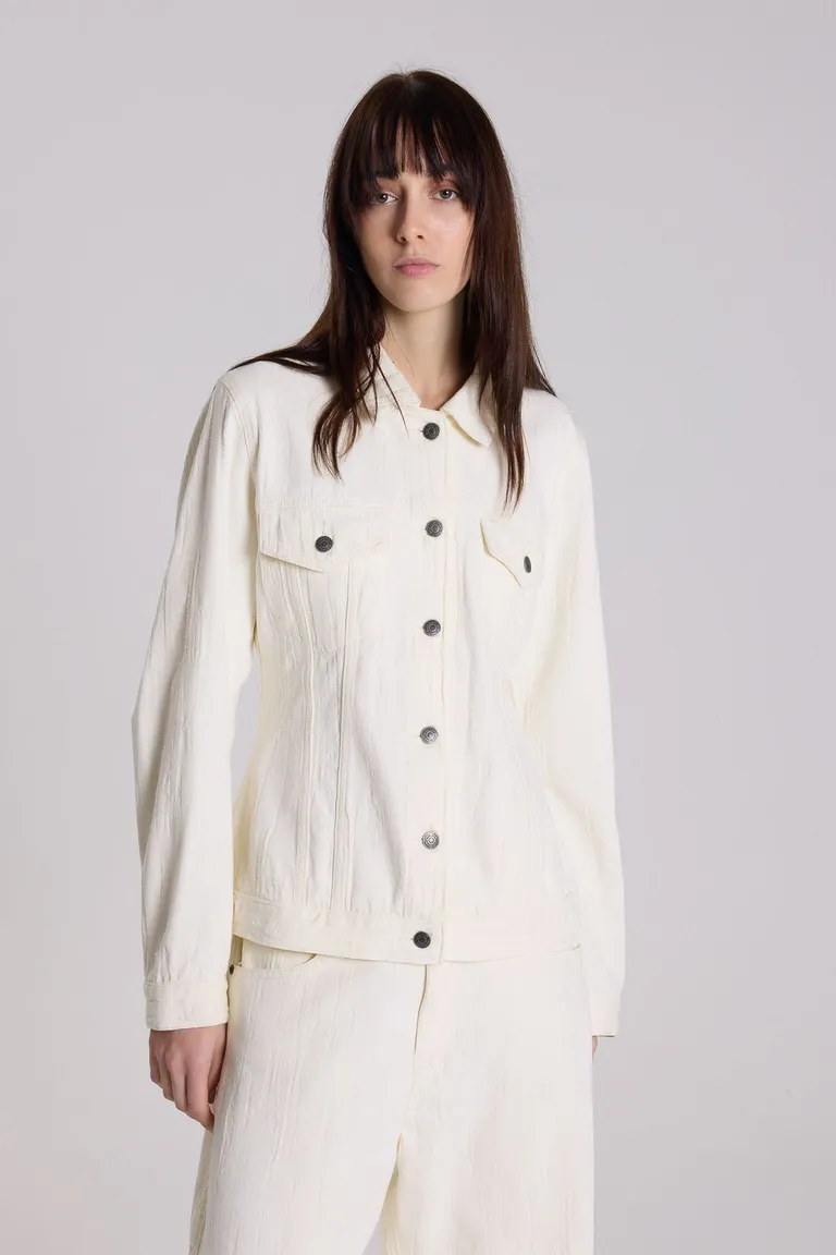 Chaqueta blanca entallada de diseño elegante y silueta estilizada de Maria Cher en Chaquetas para argentina