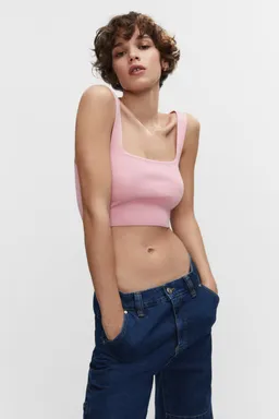 Top crop punto fino de Mango en Tops para argentina