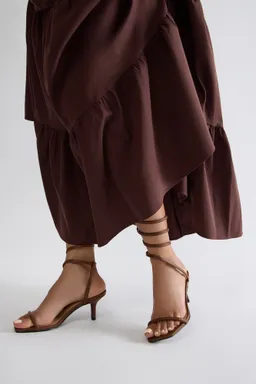 Tacones chocolate all time de Fashion Nova en Zapatos con Tacos para argentina