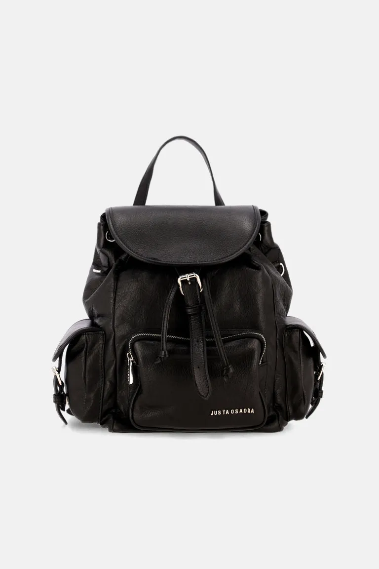Mochila Break de cuero vacuno napado con cierre ajustable y bolsillos laterales de Justaosadia en Mochilas para argentina