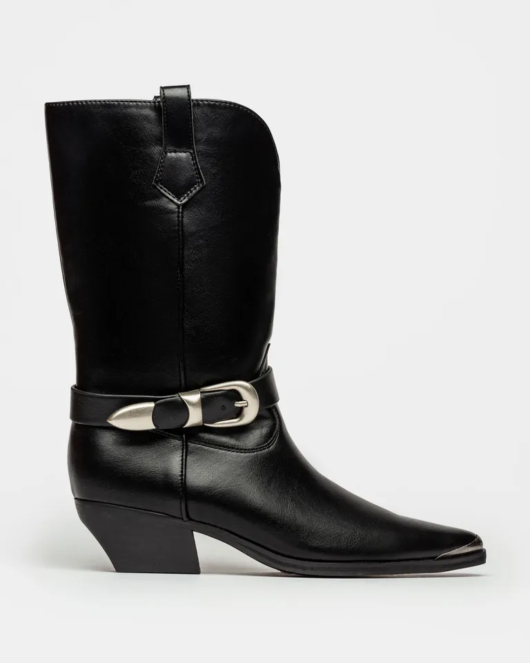 Botas de caña media con efecto cuero y detalles metálicos de Prüne en Botas y Botinetas para argentina