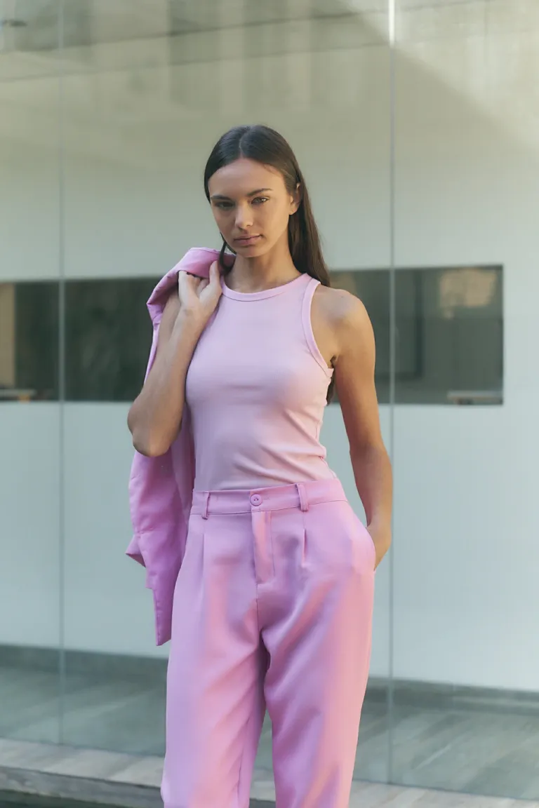 Top rosado básico de corte recto y escote redondo para mujer de Lemmon en Tops para argentina