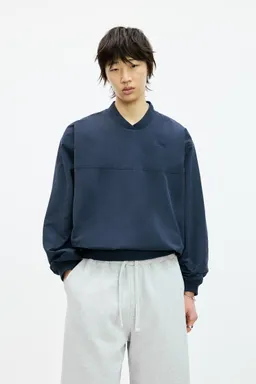 Chaqueta básica tejido técnico de Pull&Bear en Buzos y Sweaters para argentina