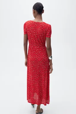 Vestido midi estampado de Mango en Vestidos para argentina