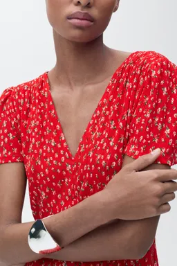 Vestido midi estampado de Mango en Vestidos para argentina