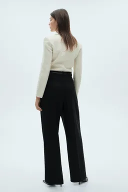 Pantalón pinzas wide leg de Mango en Pantalones para argentina