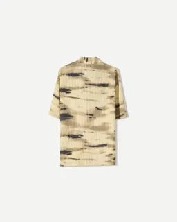 Camisa manga corta estampada de Bershka en Camisas para argentina