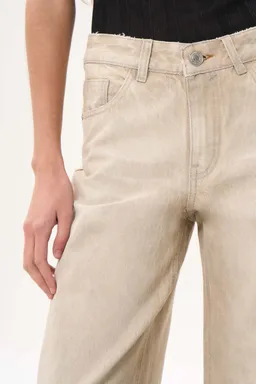 Jean denim wide sandy de Magda en Pantalones para argentina