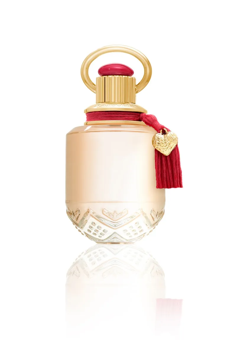 Perfume femenino con notas florales y cálidas de naranja y cacao de Rapsodia en Fragancias para argentina