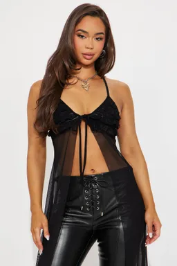 Top mesh flyaway under cover de Fashion Nova en Tops para argentina