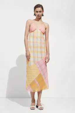 Vestido halter estampado de Mango en Vestidos para argentina