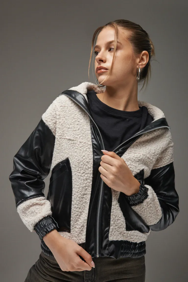Chaqueta de mujer bicolor con detalles en gris y negro de Apricot en Chaquetas para argentina
