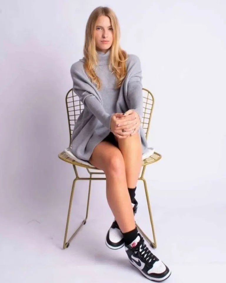 Poncho gris de punto suave y cálido para mujer de Hesed en Capas y Ponchos para argentina