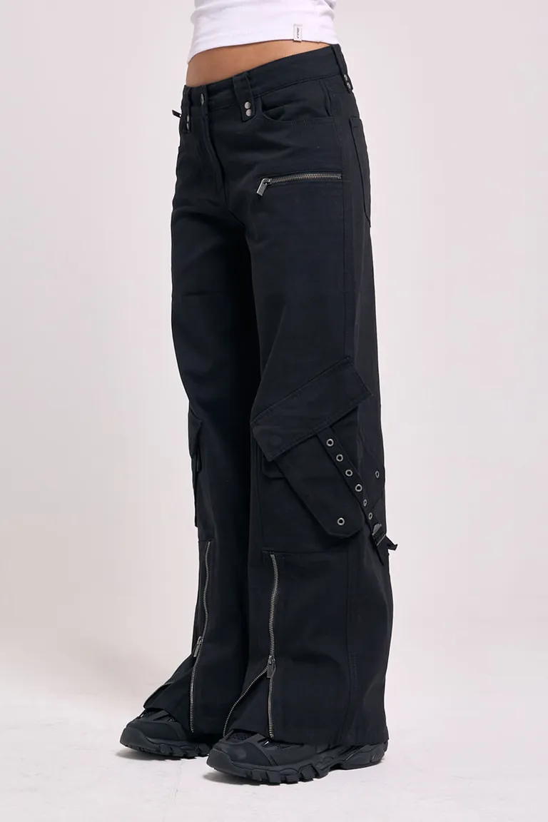 Pantalón recto de mujer con bolsillos laterales, cierres metálicos y aberturas regulables en la parte inferior de 47 Street en Pantalones para argentina