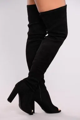 Bota carmella otk de Fashion Nova en Botas y Botinetas para argentina