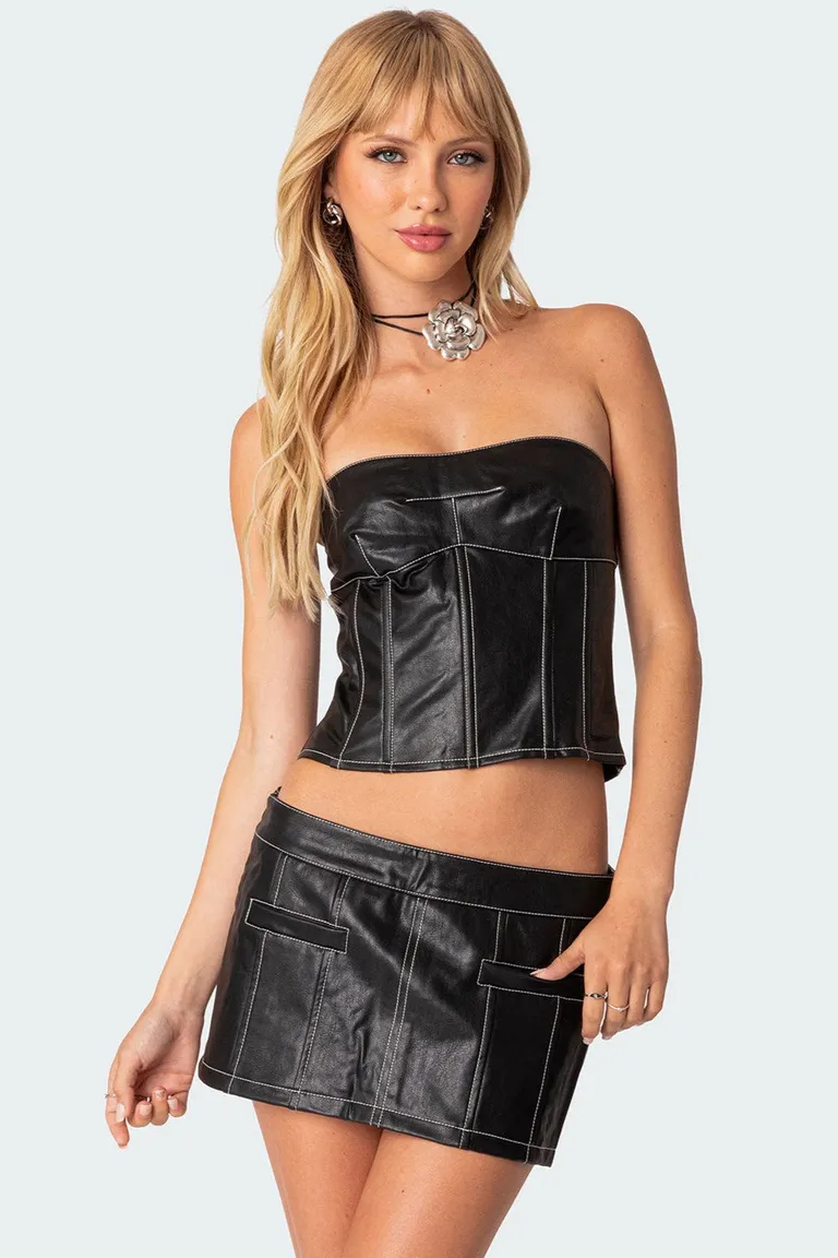 Corset cuero sintético moss de Edikted en Tops para argentina