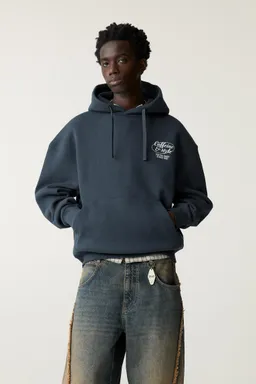 Sudadera capucha gráfico de Pull&Bear en Buzos y Sweaters para argentina