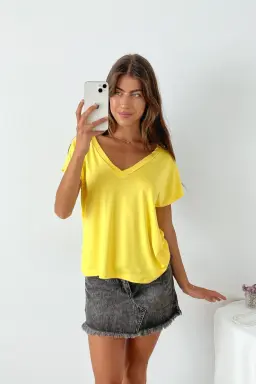 Remera Escote V de Benka en Remeras para argentina