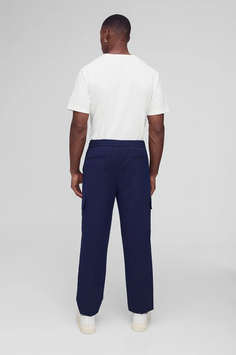 Pantalón cargo sastre cropped de Boohooman en Pantalones para argentina