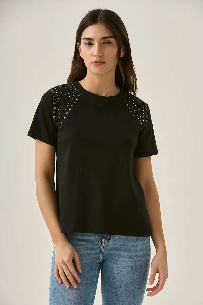 Remera negra con detalles decorativos para mujer de Sweet en Remeras para argentina