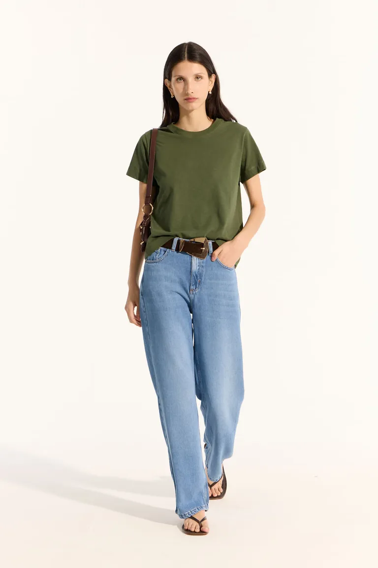 Remera básica de algodón peruano con detalle de logo bordado de Portsaid en Remeras para argentina