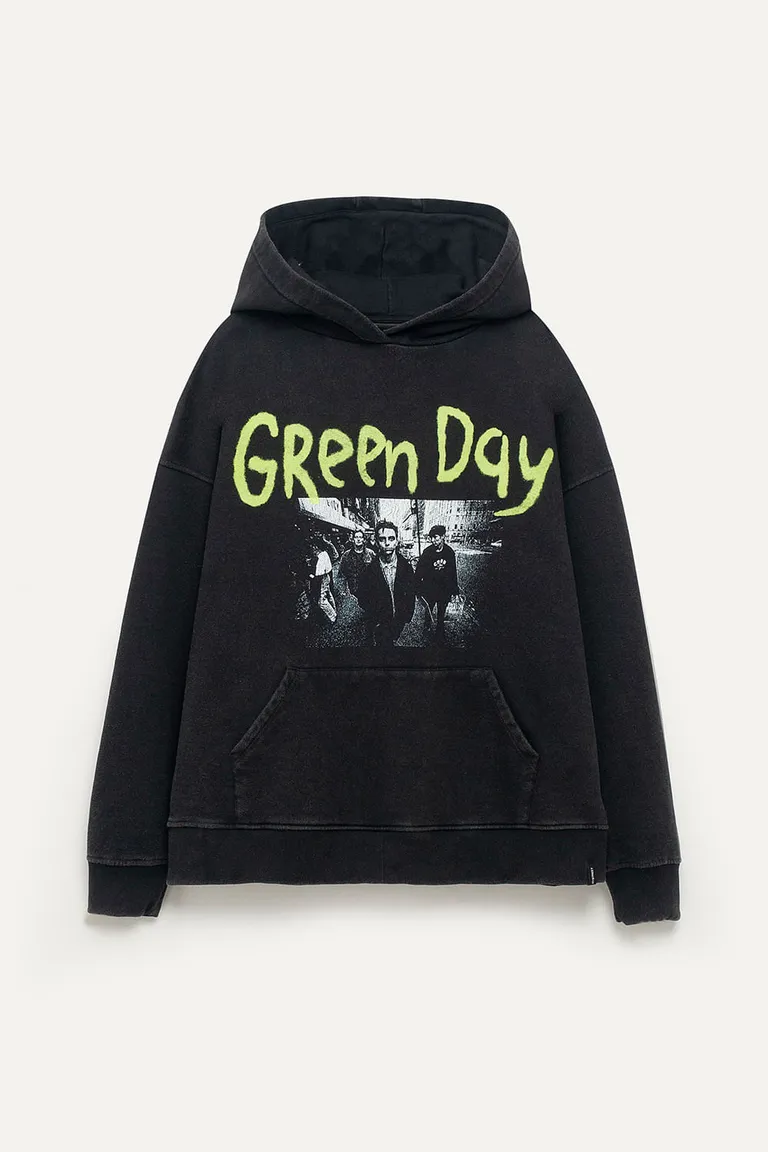 Canguro de manga larga con estampa de Green Day de 47 Street en Buzos y Sweaters para argentina