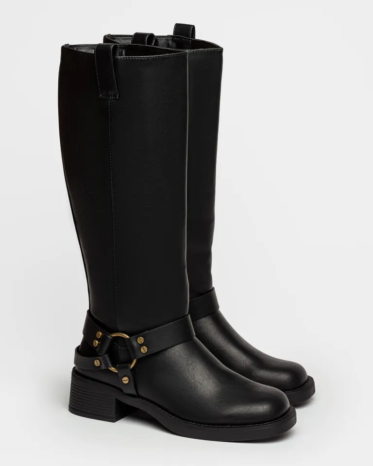 Botas altas negras con detalles metálicos en bronce - Estilo biker sofisticado para tu día a día de Prüne en Botas y Botinetas para argentina