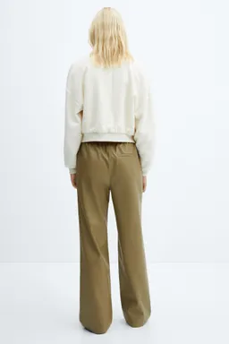 Pantalón símil cuero elastizado de Mango en Pantalones para argentina