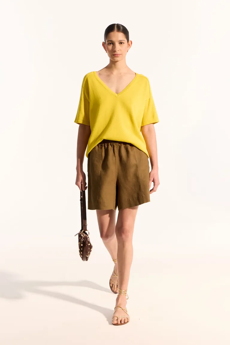 Sweater de manga corta amarillo, diseño holgado y versátil para uso diario de Portsaid en Buzos y Sweaters para argentina