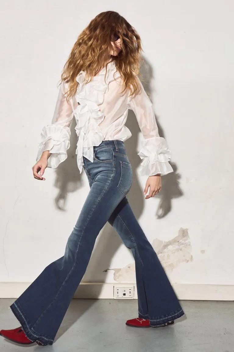 Camisa elegante con jabot desmontable en voile de seda de Allo Martinez en Camisas para argentina